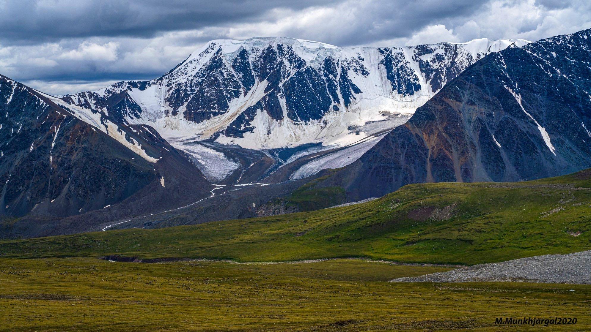 EXPLORE ALTAI TAVAN BOGD MOUNTAIN